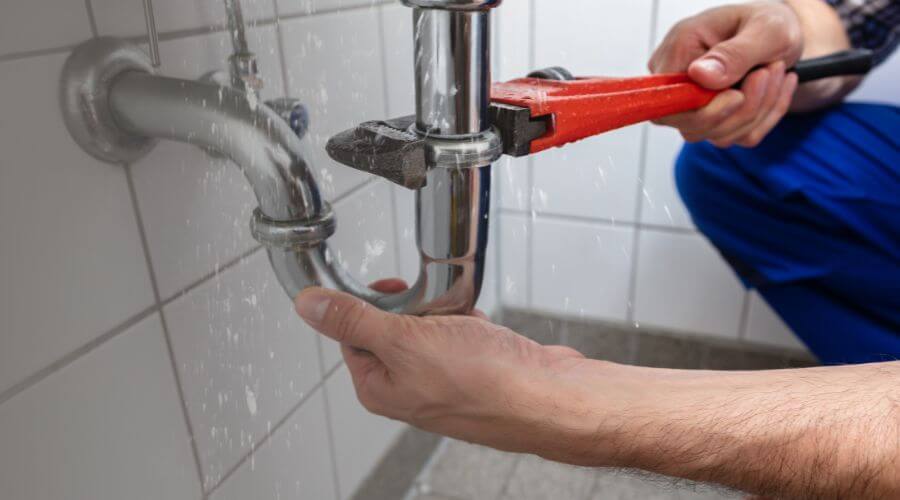 Local annual plumbing maintenance in Victoria, IL